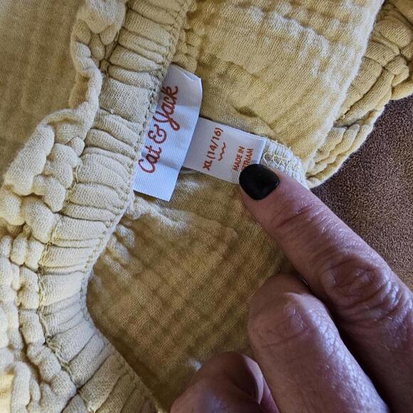 Cat & Jack Unisex Kids' Yellow Shorts XL (14/16) - Picture 3 of 3